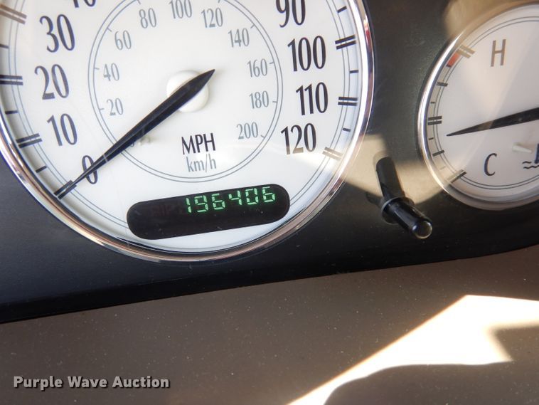 image for item DG0758 2003 Chrysler Concorde Limited