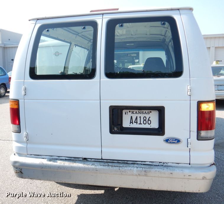 image for item DG0771 1994 Ford E150  van