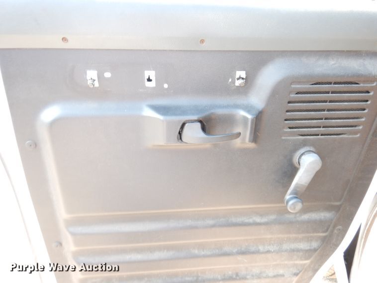 image for item DG0771 1994 Ford E150  van