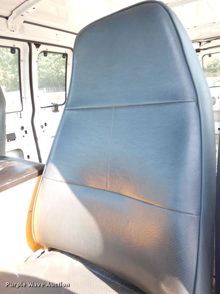 image for item DG0771 1994 Ford E150  van