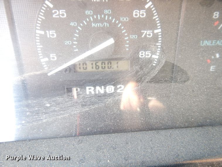 image for item DG0771 1994 Ford E150  van