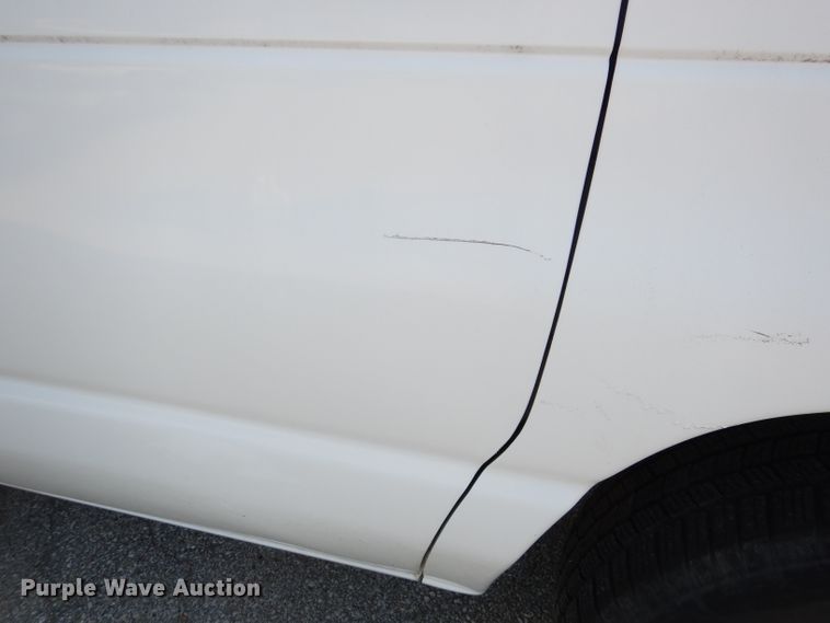 image for item DG0771 1994 Ford E150  van