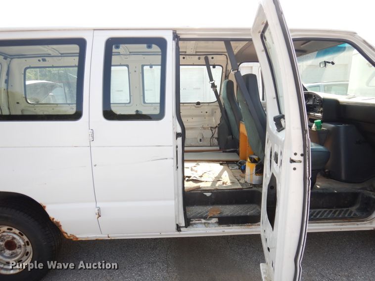 image for item DG0771 1994 Ford E150  van