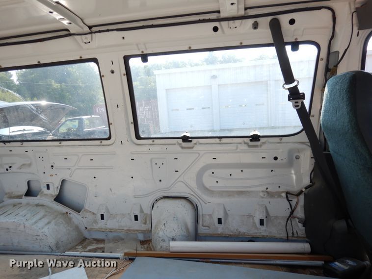 image for item DG0771 1994 Ford E150  van