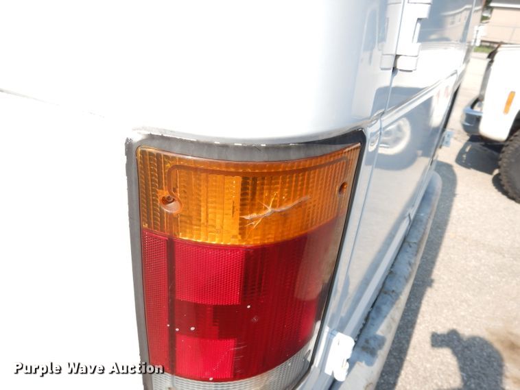 image for item DG0771 1994 Ford E150  van