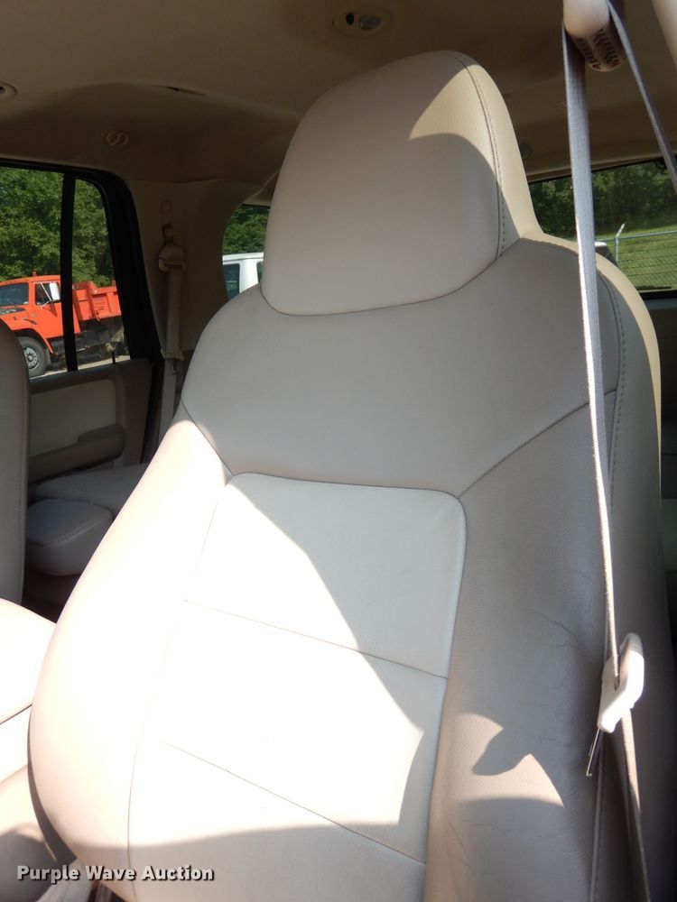 image for item DG0773 2006 Ford Expedition  SUV