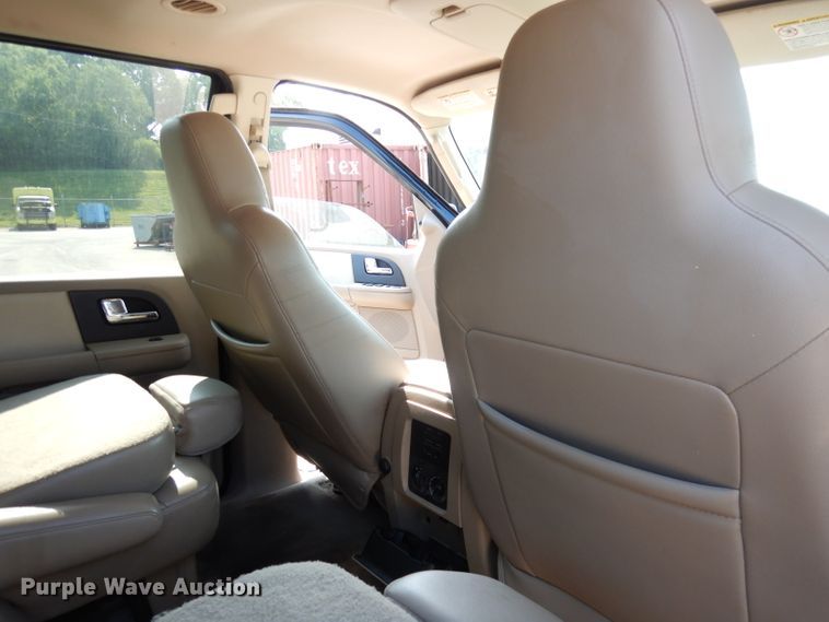 image for item DG0773 2006 Ford Expedition  SUV