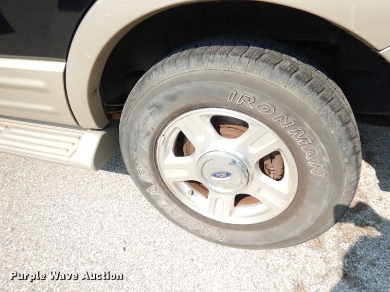 image for item DG0773 2006 Ford Expedition  SUV