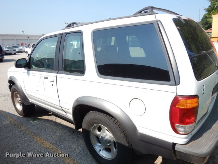 image for item DG0774 1999 Ford Explorer  SUV