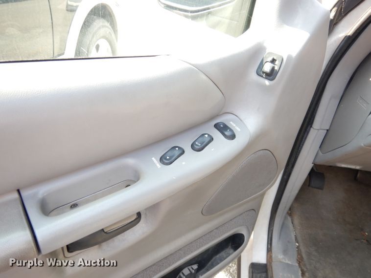 image for item DG0774 1999 Ford Explorer  SUV
