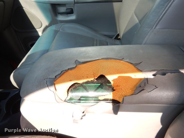 image for item DG0774 1999 Ford Explorer  SUV