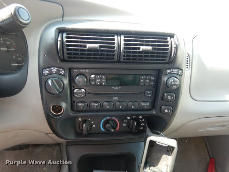 image for item DG0774 1999 Ford Explorer  SUV