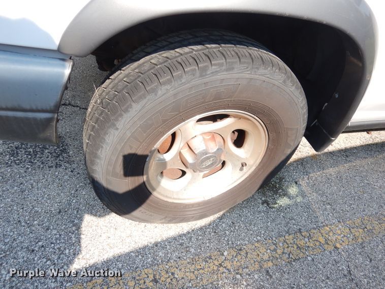 image for item DG0774 1999 Ford Explorer  SUV