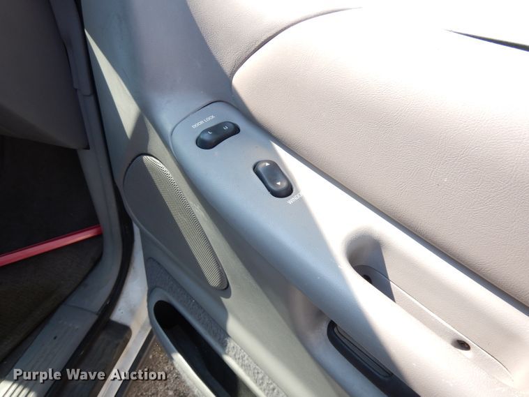 image for item DG0774 1999 Ford Explorer  SUV