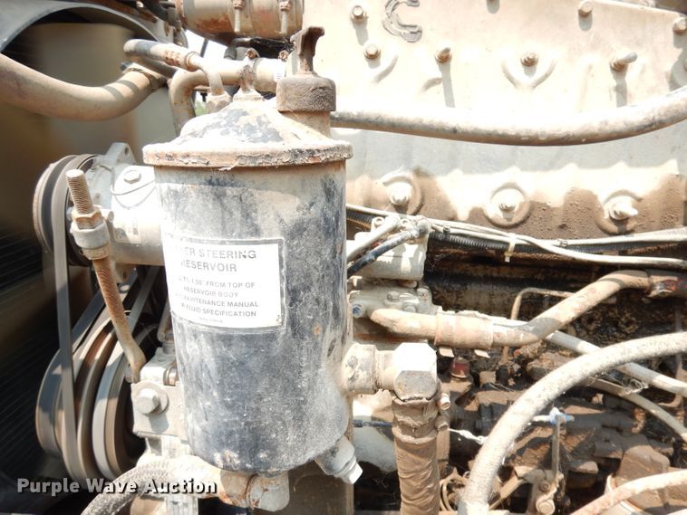 image for item DG0775 1989 Freightliner FLD120  dump truck