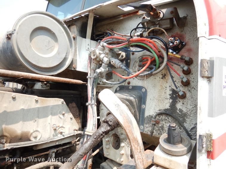 image for item DG0775 1989 Freightliner FLD120  dump truck