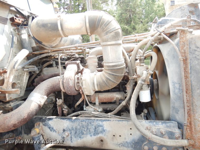 image for item DG0775 1989 Freightliner FLD120  dump truck