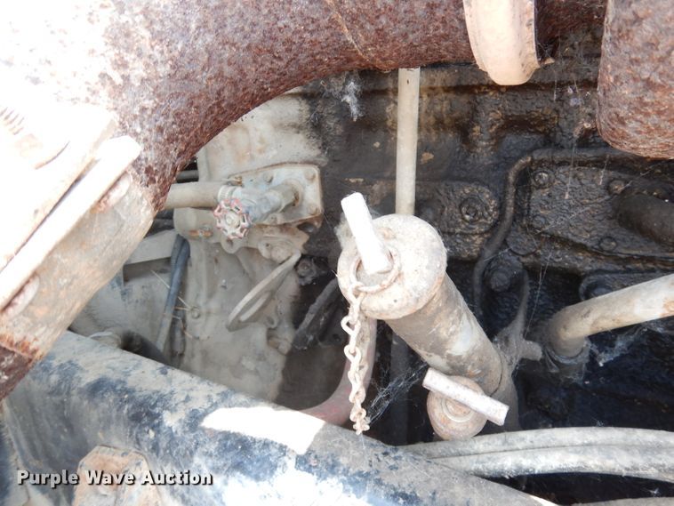 image for item DG0775 1989 Freightliner FLD120  dump truck