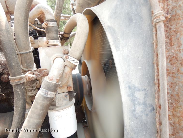 image for item DG0775 1989 Freightliner FLD120  dump truck