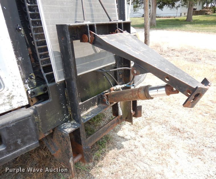 image for item DG0775 1989 Freightliner FLD120  dump truck