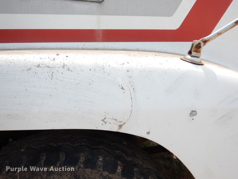 image for item DG0775 1989 Freightliner FLD120  dump truck