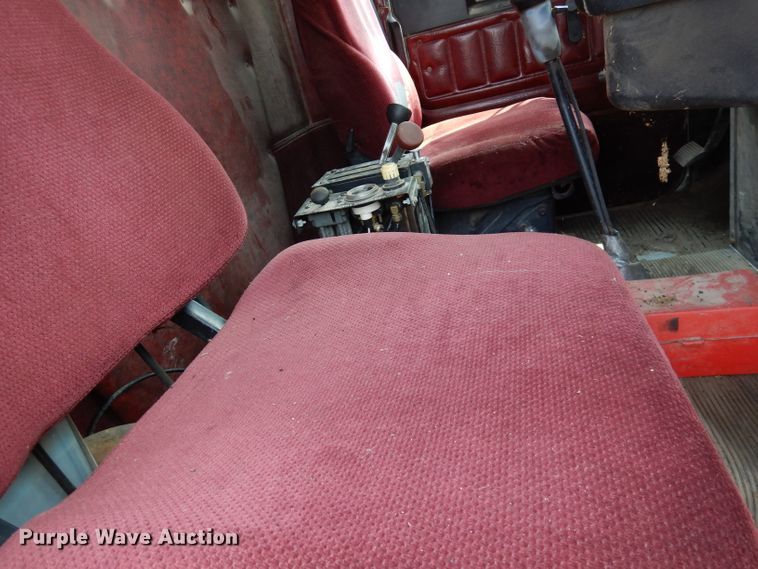 image for item DG0775 1989 Freightliner FLD120  dump truck