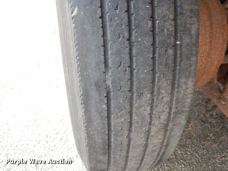 image for item DG0775 1989 Freightliner FLD120  dump truck