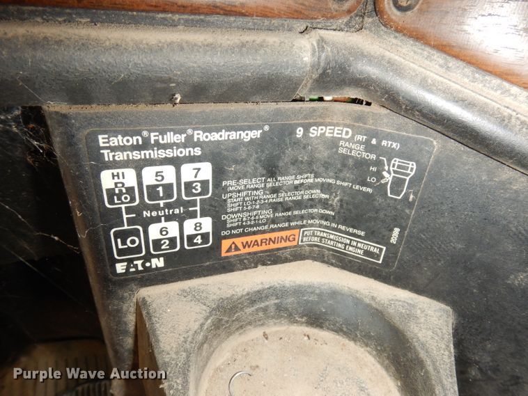 image for item DG0775 1989 Freightliner FLD120  dump truck