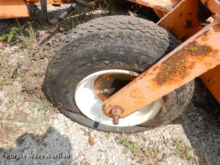 image for item DG0775 1989 Freightliner FLD120  dump truck