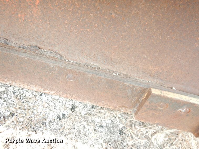 image for item DG0775 1989 Freightliner FLD120  dump truck