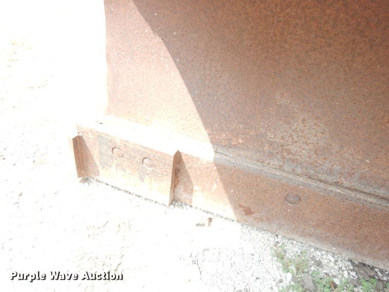 image for item DG0775 1989 Freightliner FLD120  dump truck