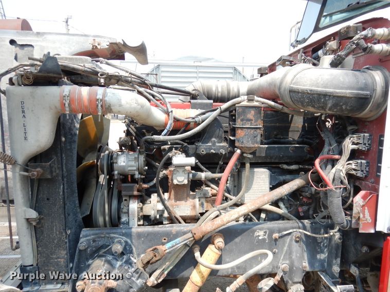 image for item DG0776 1996 Peterbilt 378  semi truck