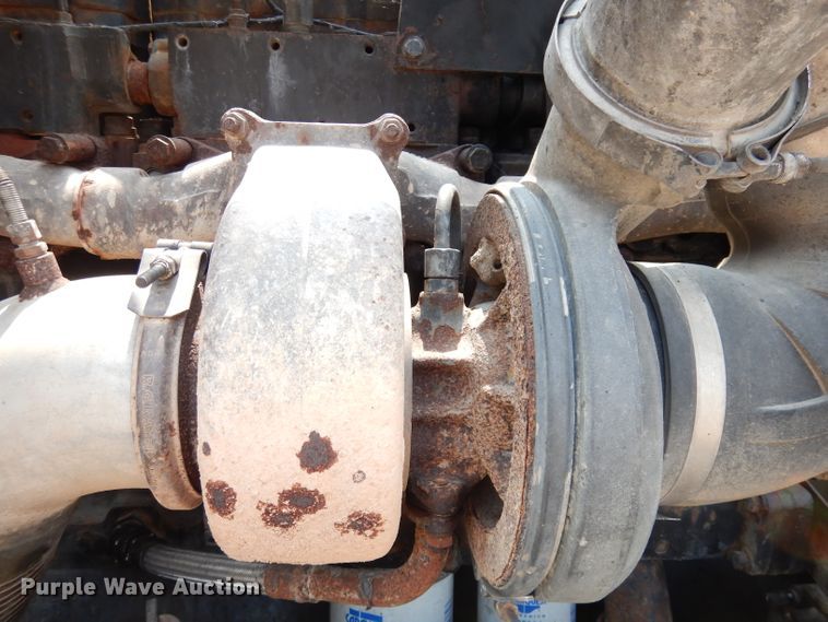 image for item DG0776 1996 Peterbilt 378  semi truck