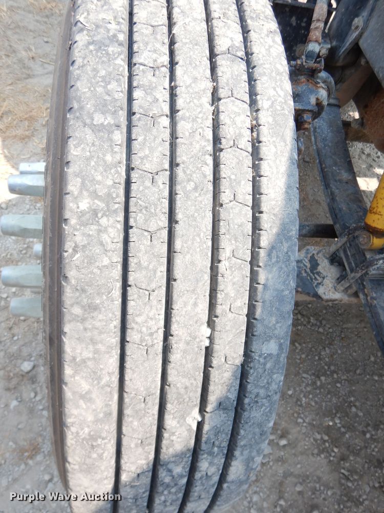 image for item DG0776 1996 Peterbilt 378  semi truck