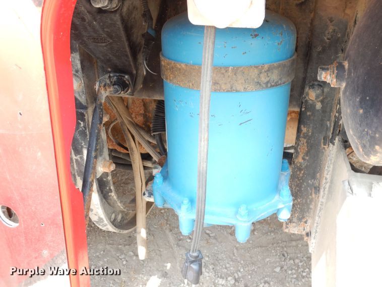 image for item DG0776 1996 Peterbilt 378  semi truck