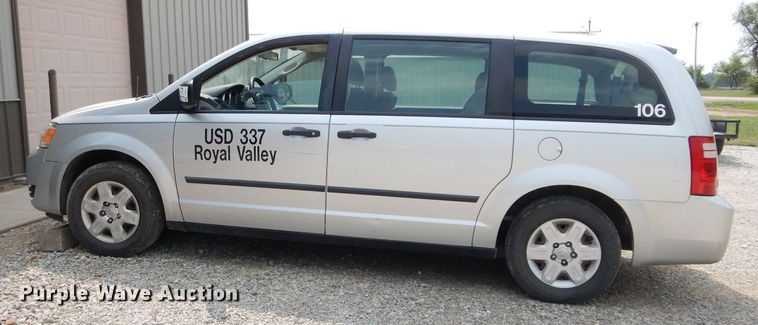 image for item DG0777 2008 Dodge Grand Caravan SE  van