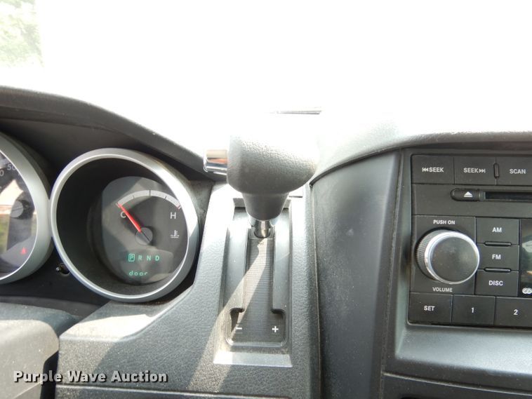 image for item DG0777 2008 Dodge Grand Caravan SE  van