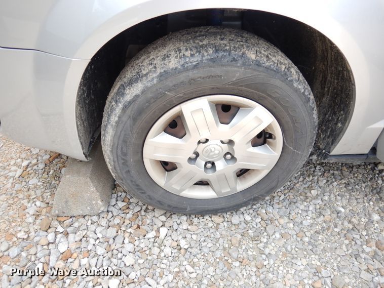 image for item DG0777 2008 Dodge Grand Caravan SE  van