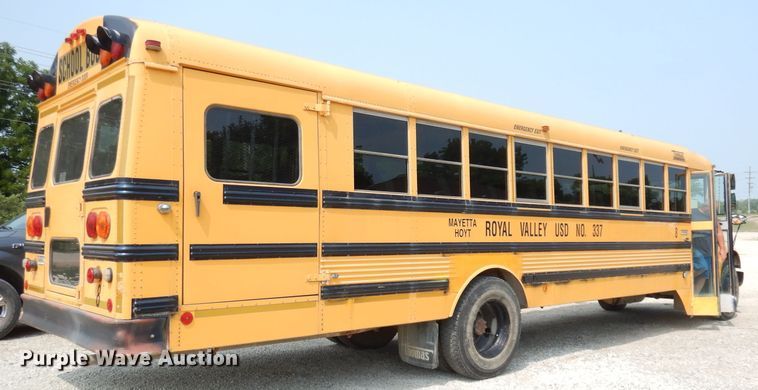 image for item DG0778 2002 Thomas 1100S  school bus