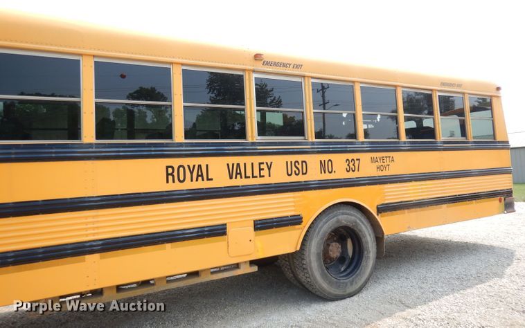 image for item DG0778 2002 Thomas 1100S  school bus