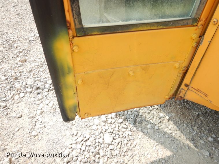 image for item DG0778 2002 Thomas 1100S  school bus