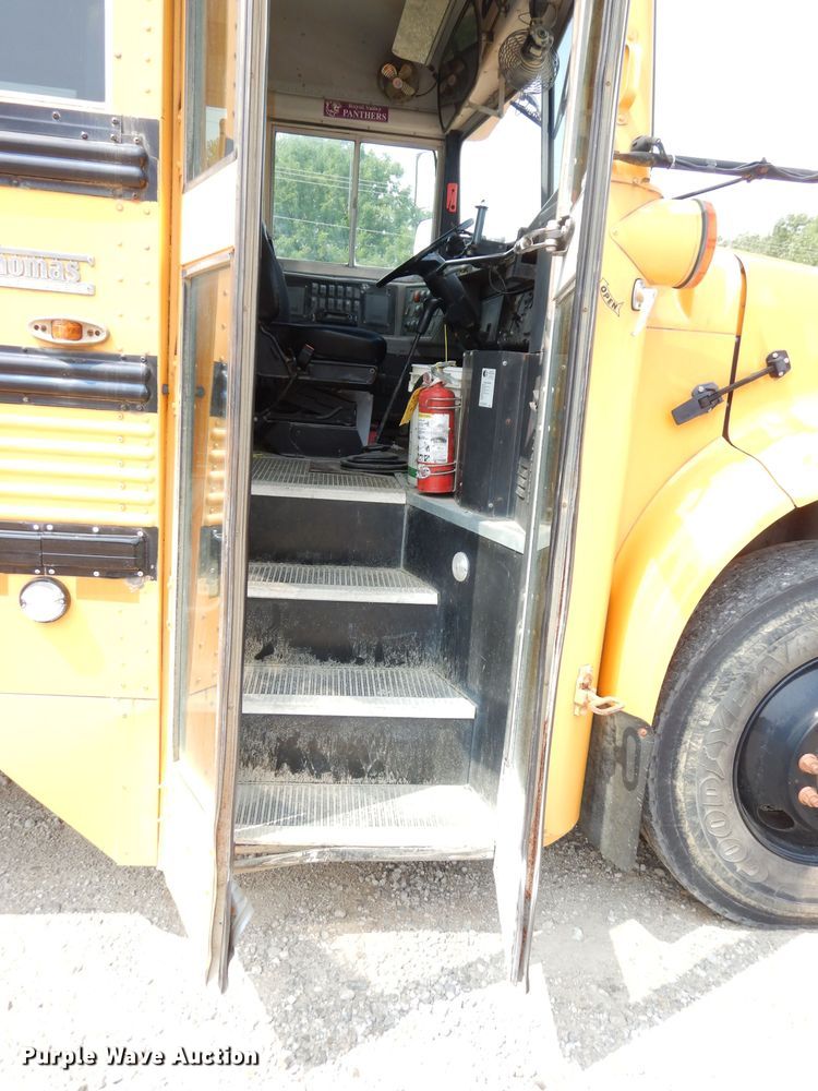 image for item DG0778 2002 Thomas 1100S  school bus