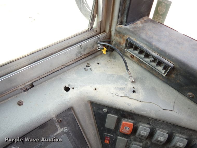 image for item DG0778 2002 Thomas 1100S  school bus