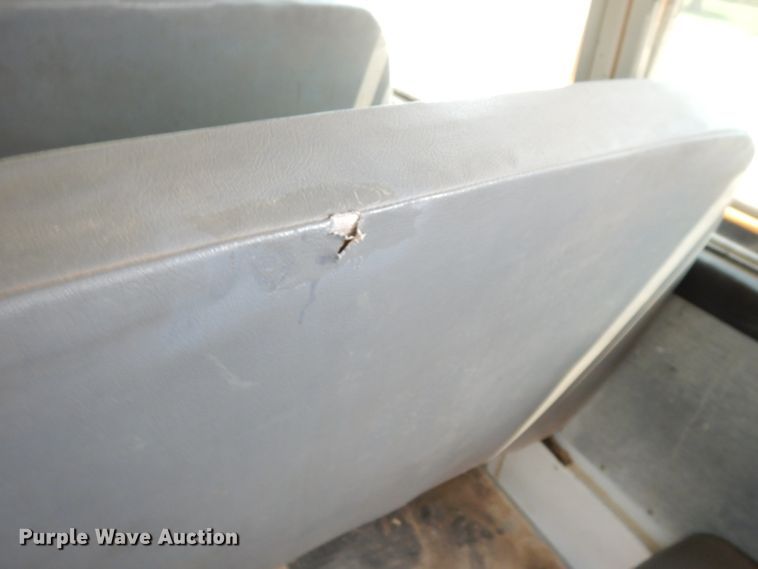 image for item DG0778 2002 Thomas 1100S  school bus