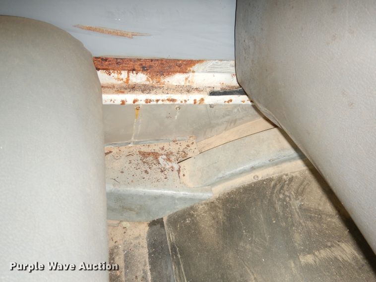 image for item DG0778 2002 Thomas 1100S  school bus