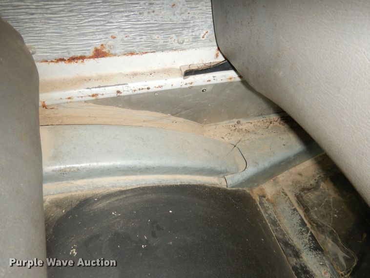 image for item DG0778 2002 Thomas 1100S  school bus