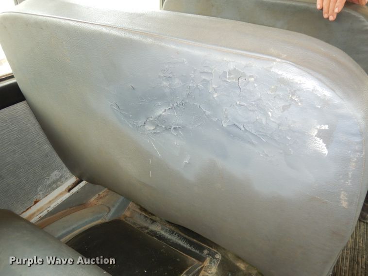 image for item DG0778 2002 Thomas 1100S  school bus