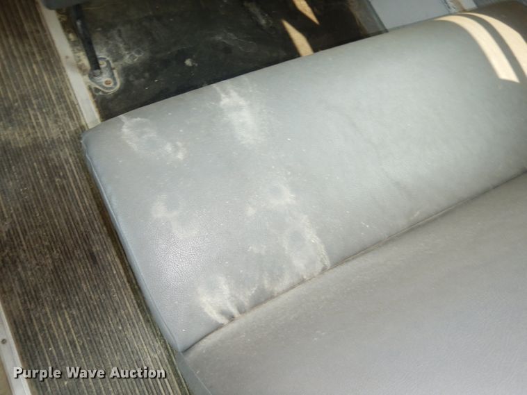 image for item DG0778 2002 Thomas 1100S  school bus