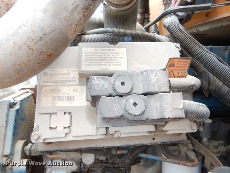 image for item DG0778 2002 Thomas 1100S  school bus