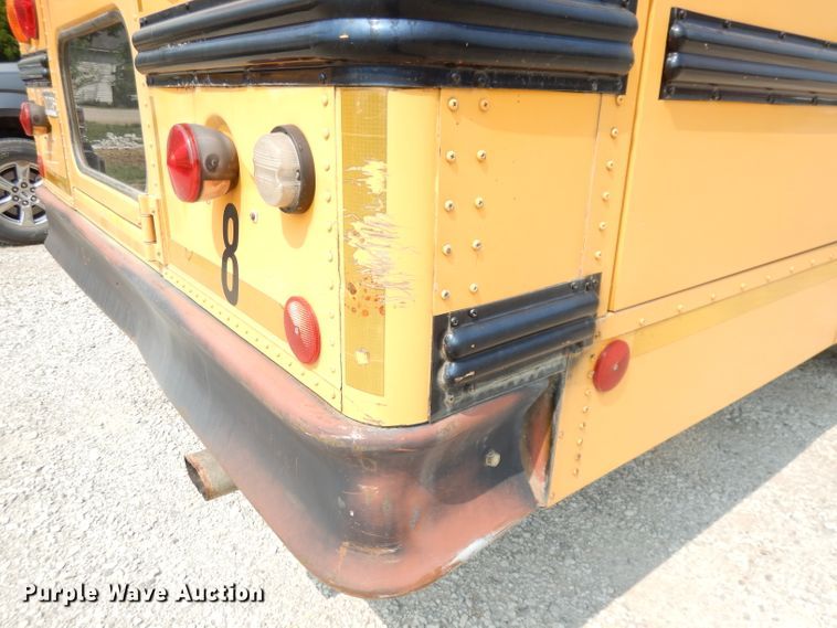 image for item DG0778 2002 Thomas 1100S  school bus